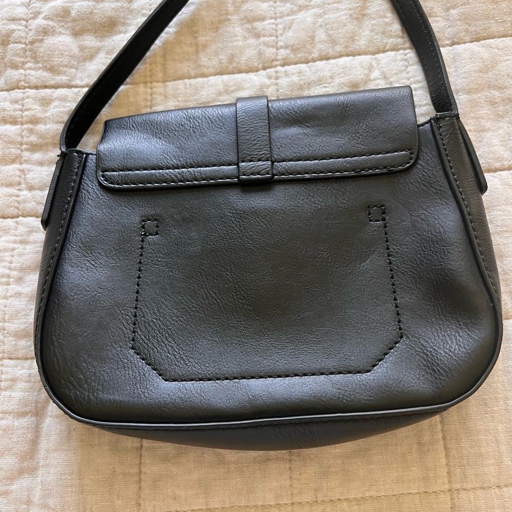 GAP Classic Black Womans Leather Purse - Picture 4 of 6